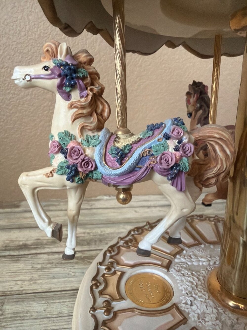 San Francisco Music Box Ltd Ed 4-Horse Carousel Color of Wind E Kamysz w/FLAWS - Picture 11 of 16